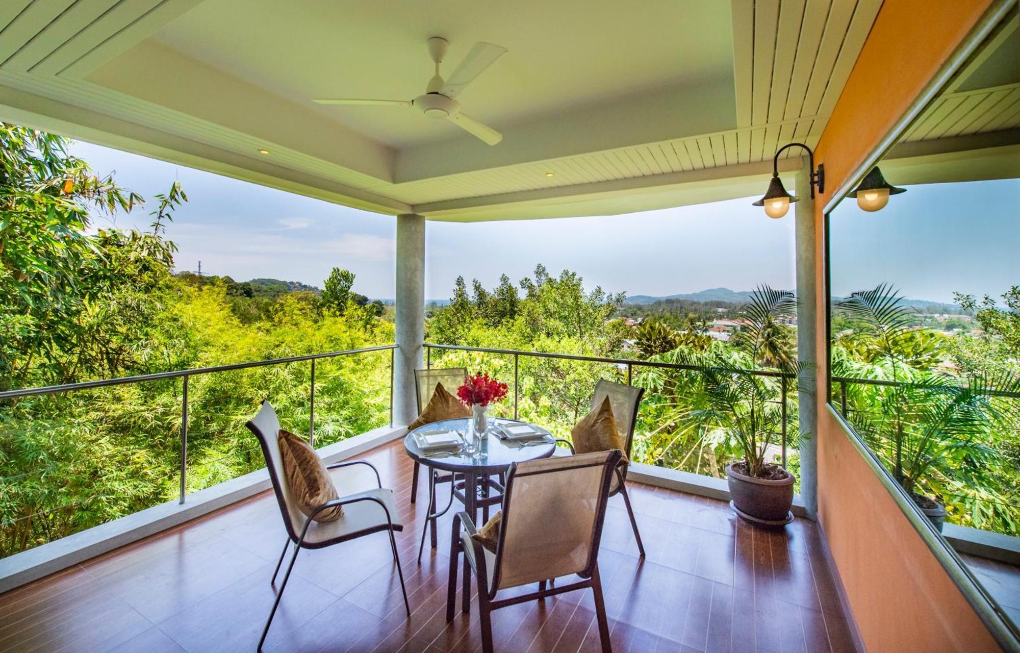 Sea View Villa, Bangtao 4 Bedrooms 別墅 *